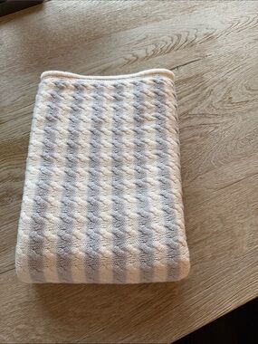 Pottery barn kids baby blanket